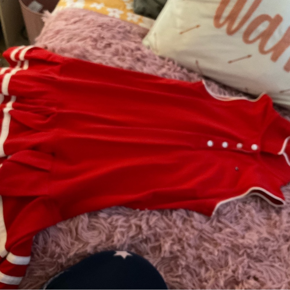 Pretty red dress